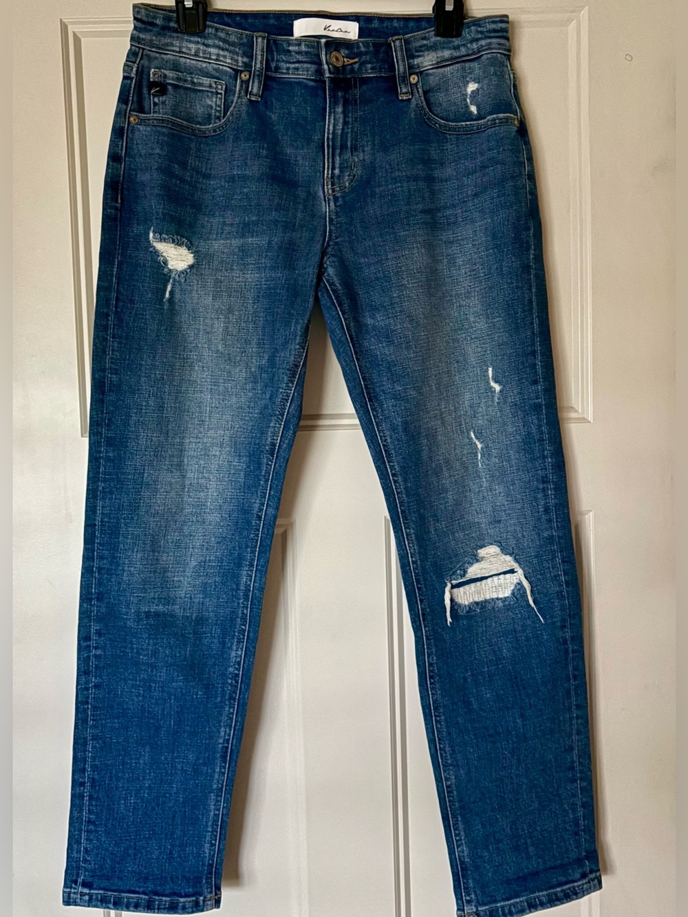 Distressed Dark Blue Women’s Straight-leg Jeans
